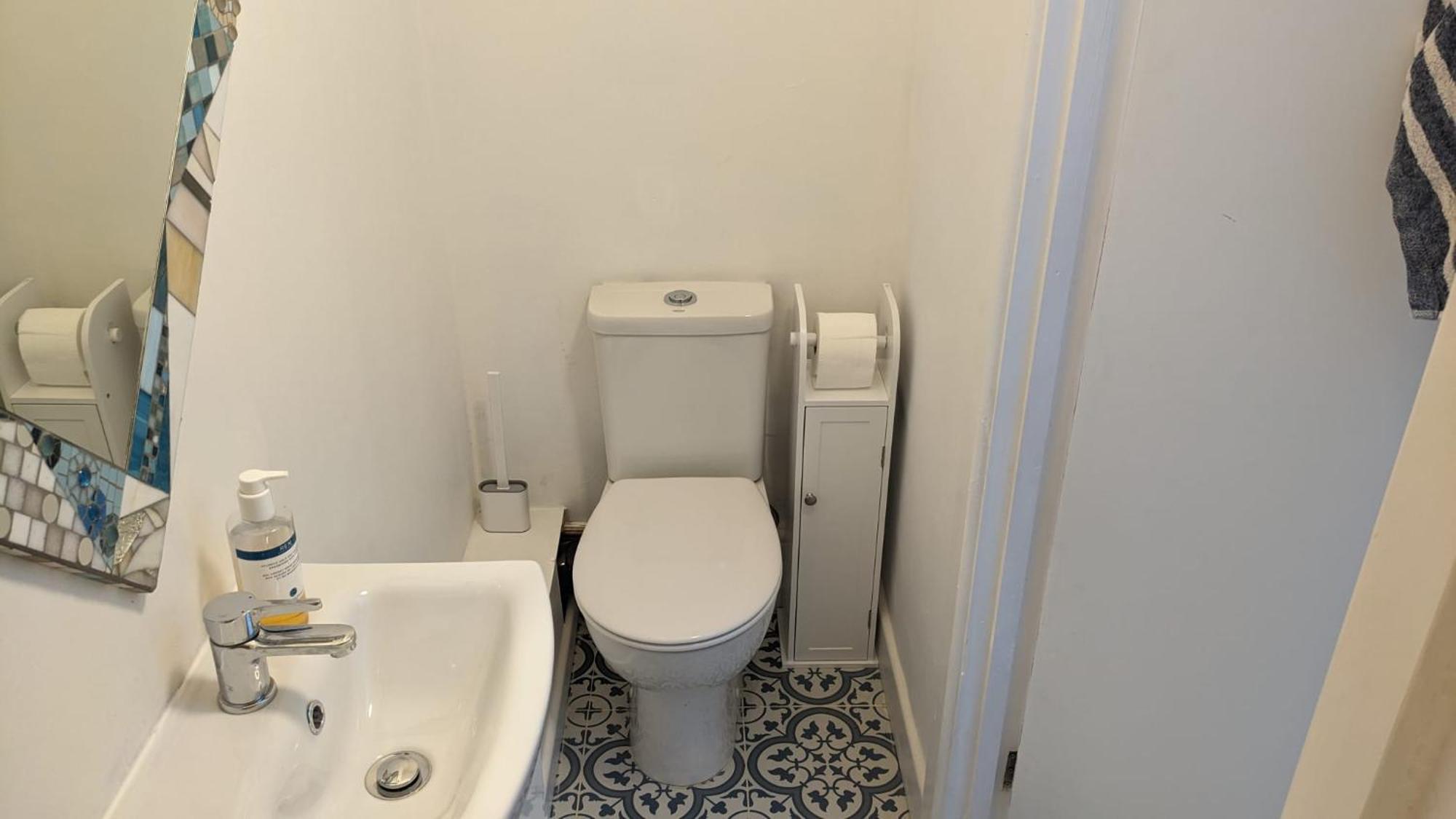 No 25 Comfort And Convenience Ensuite W7 Habitación en casa particular *
